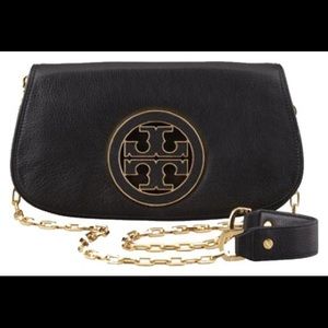 Tory Burch Amanda Logo Clutch